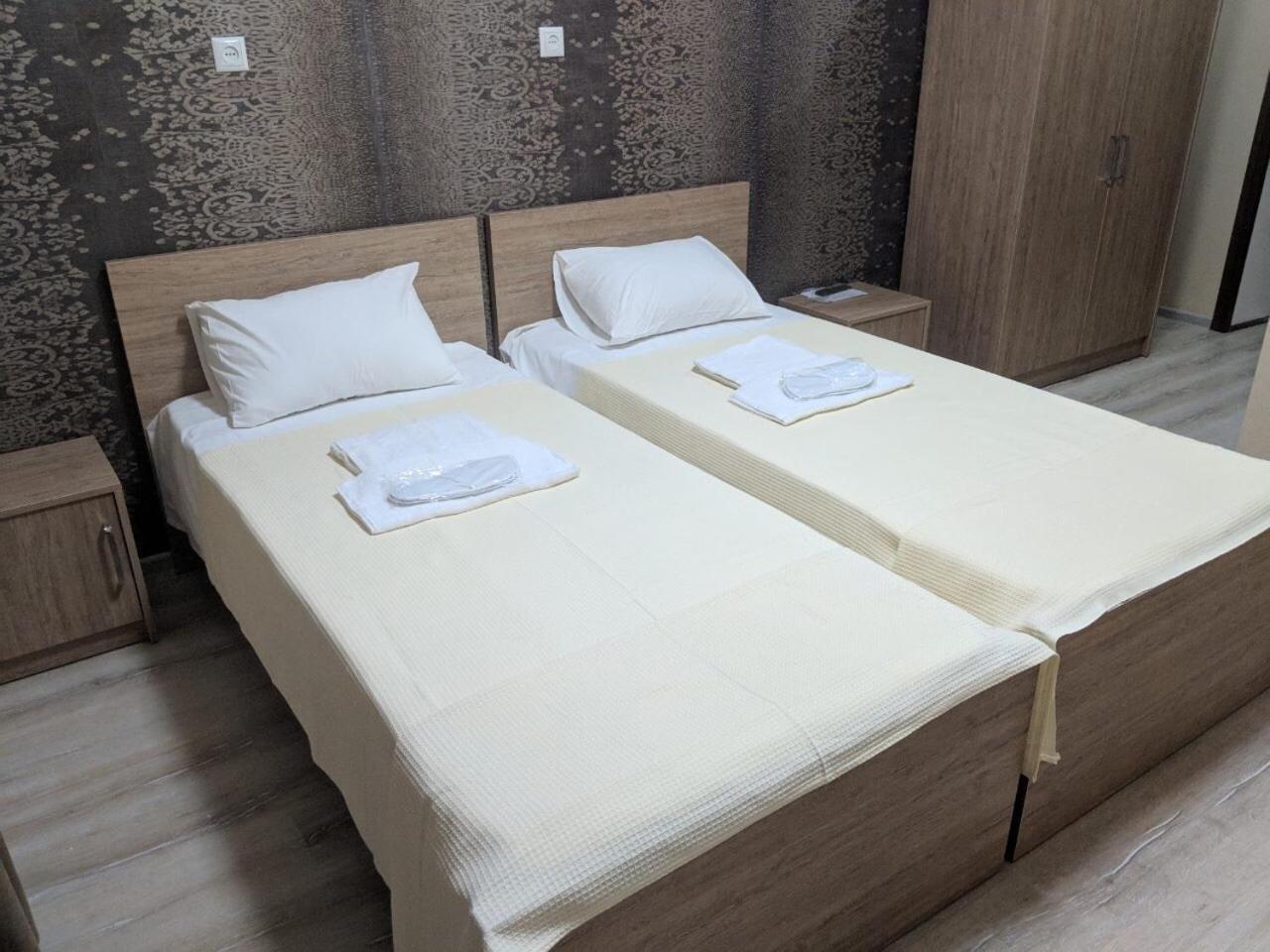 Mtredebi Hotel Samtredia Bagian luar foto
